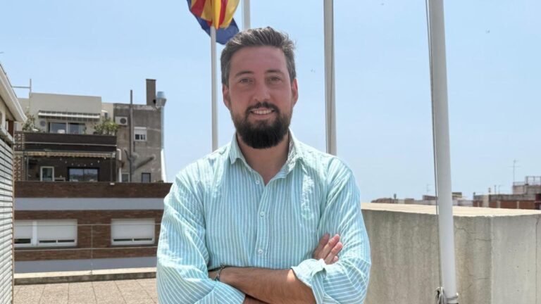 Fernando Carrera será el candidato del PSC a la alcaldía de Badalona en el 2027