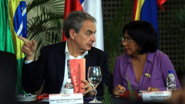 Magnates venezolanos buscaron la influencia de Zapatero en el chavismo