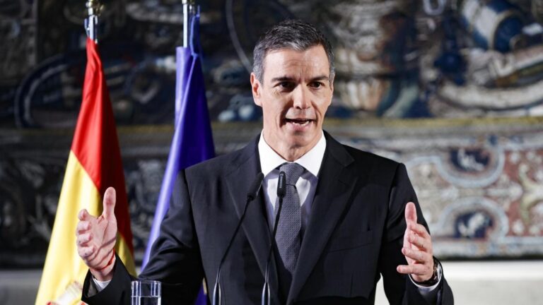 Sánchez pide comparecer ante el Congreso para salir al ataque ante el aluvión de causas judiciales