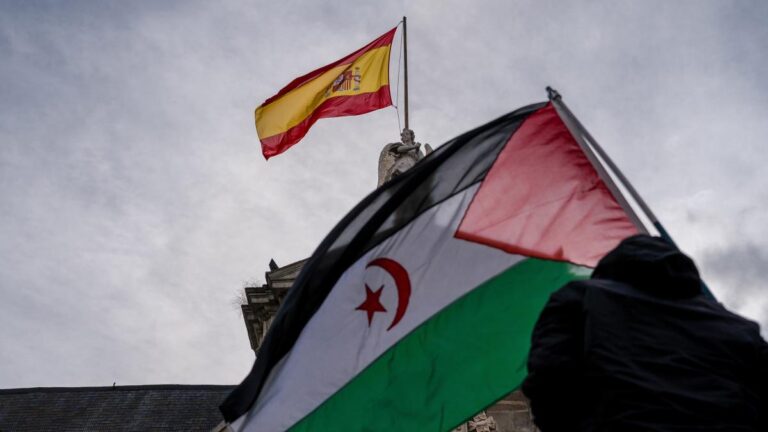 El Gobierno acelera para dar la nacionalidad a los saharauis en pleno debate sobre migración