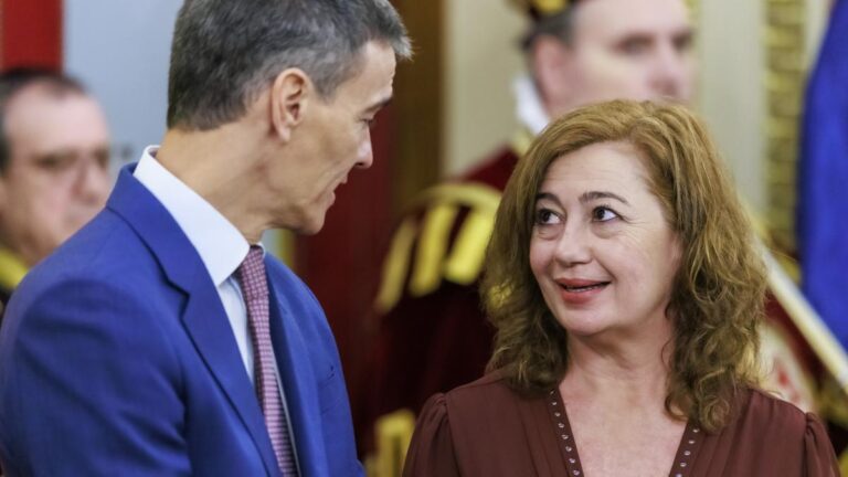 Armengol renuncia a optar al Govern balear y se ofrece para liderar la lista del PSOE al Congreso