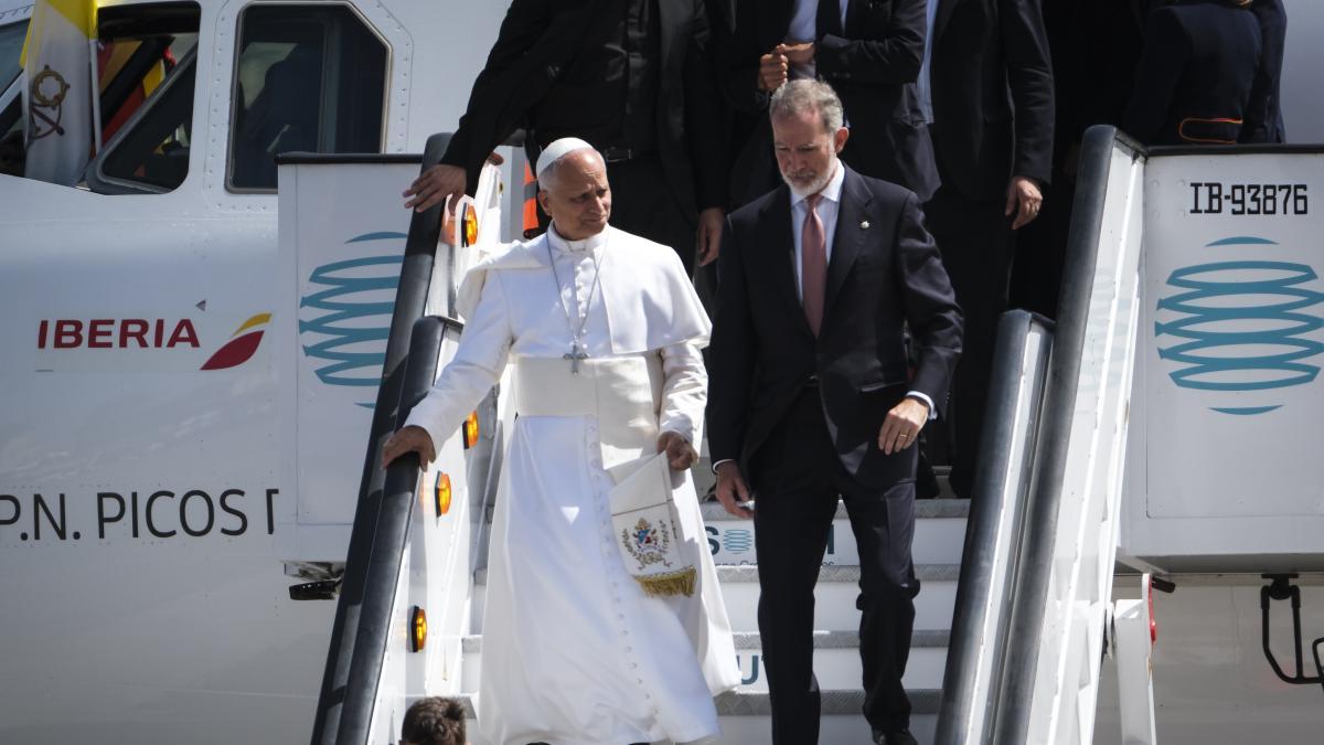 El Papa deja España en el Falcon del Rey tras siete días históricos