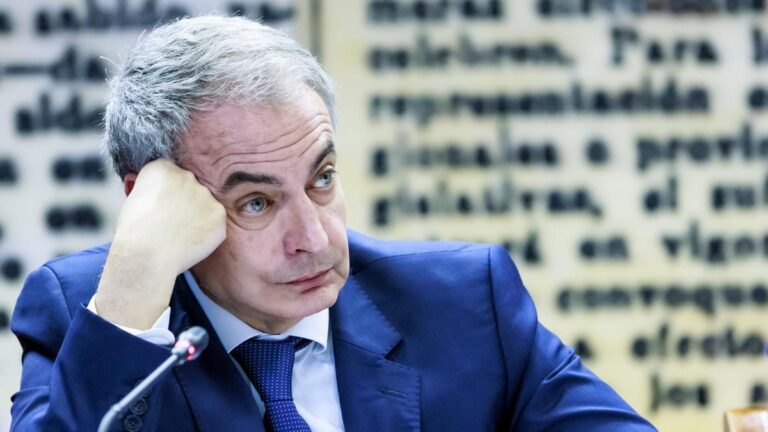 El expresidente, entre salvar a sus hijas y justificar los negocios con su amigo