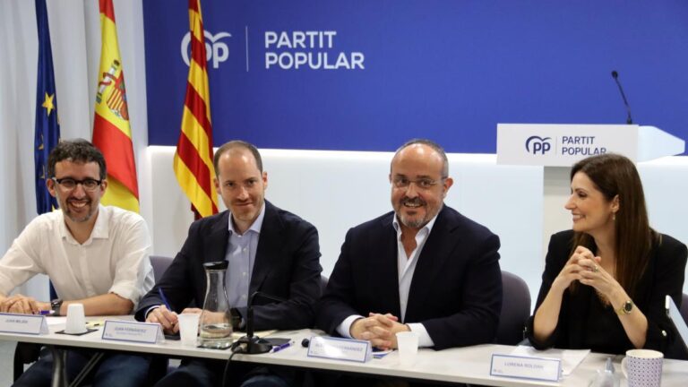 El PPC tilda a Illa del “mejor sanchista” en busca de recortar distancias con el PSC en las generales