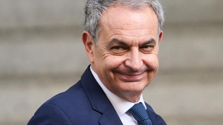 Zapatero pide a Hacienda que no le inspeccione porque está investigado en la Audiencia Nacional