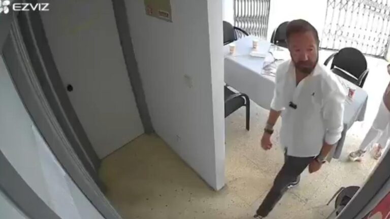 El Sindicat d'Estudiants denuncia que un edil de Vox de València rompió la cerradura y allanó su sede