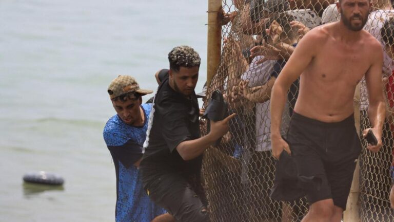 La Guardia Civil deberá averiguar si el CNI alertó de la entrada masiva en Ceuta