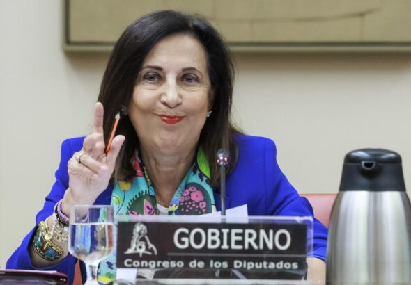 Robles apunta al ataque híbrido de un “actor interesado” en desestabilizar España