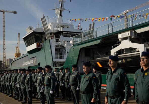 Frontex despliega un buque de la Guardia Civil en el Canal de la Mancha por primera vez