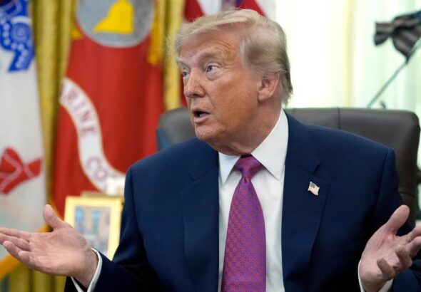 Trump tilda de “triste” el caso de Ceuta y acusa a Sánchez de no tener control sobre la frontera