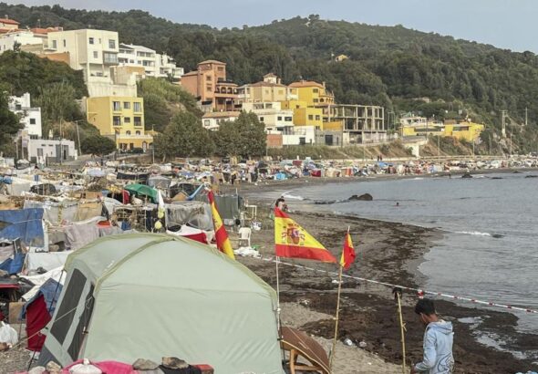 El drama del Trampolín de Ceuta, la playa que nunca pisarías