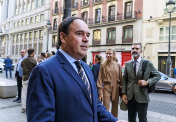 Llorca enfatiza el discurso nacional en el inicio de curso: la política valenciana se 'ceutifica'