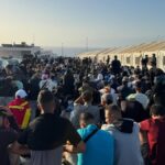 La Policía traslada a inmigrantes que aún pernoctaban en la calle a 864 nuevas plazas de acogida habilitadas por el Gobierno