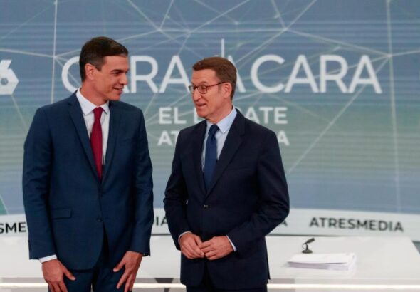 Sánchez y Feijóo reabren la pugna por los debates de la campaña del 29-N en televisión