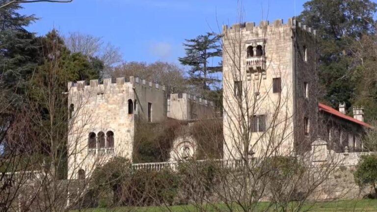 La familia Franco subasta hoy 689 objetos retirados del Pazo de Meirás