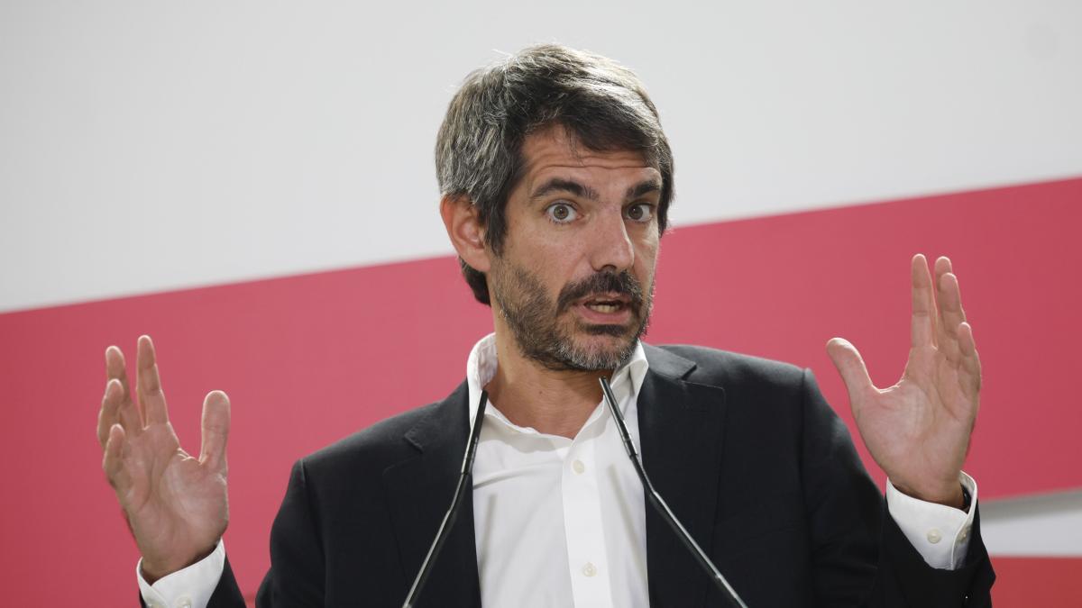 Ernest Urtasun hará tándem con Ada Colau y será el candidato del Frente Amplio en Catalunya