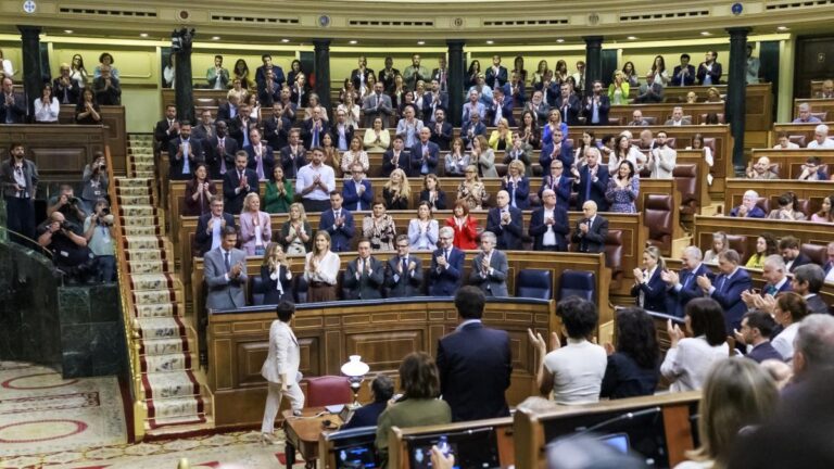 Sánchez evalúa la reacción social para decidir si precipita las elecciones