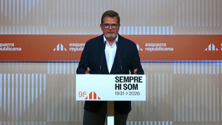 La izquierda alternativa sigue sin zanjar su embrollo en tiempo de descuento