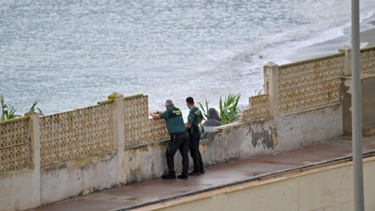 Hallado el cadáver de un migrante flotando en el interior del puerto de Ceuta