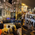 Respeto y dolor en la concentración de Madrid, por las víctimas del accidente de Toledo