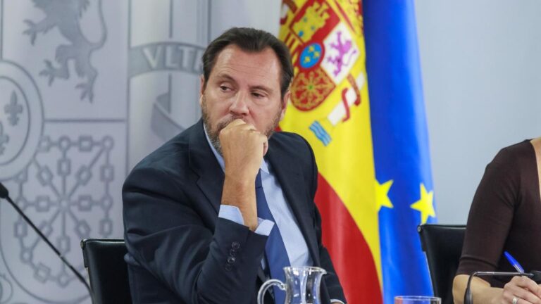 El baile de sillas en Transportes, Renfe y Adif